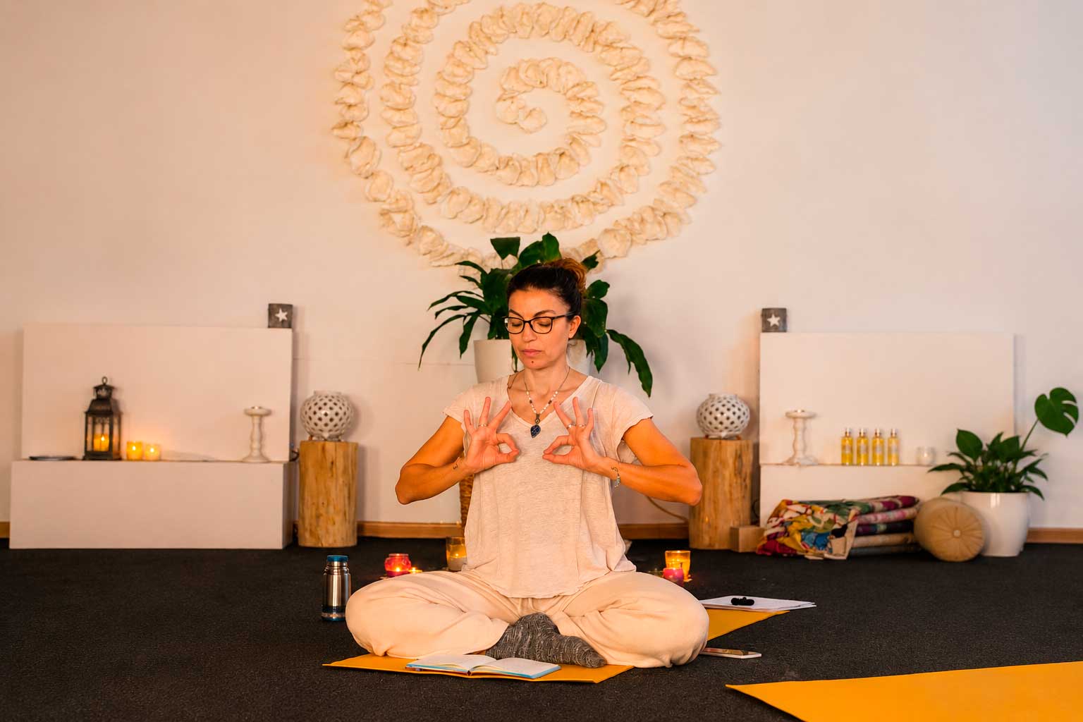 La meditación en la vida cotidiana: pequeños espacios de pausa y presencia